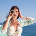 LANA DEL REY teilt neuen Song ‚High By The Beach‘